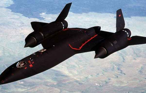 הציפור השחורה – SR-71 – פלא הנדסי