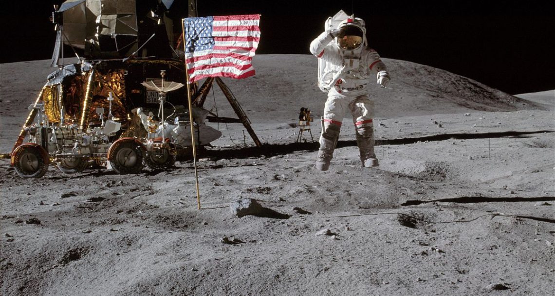 אפולו 11 – הליכת הירח (וידאו)
